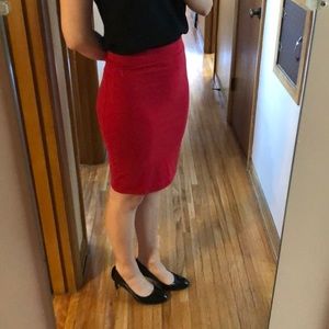 Stretchy, fitted skirt - red